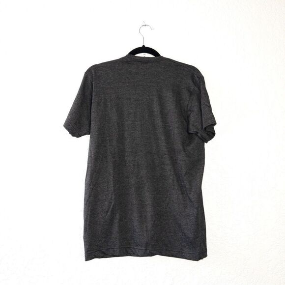 New Tultex Gray Friends Horror Movie Character T-Shirt Size Medium‎ - Picture 4 of 4